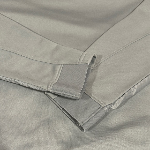 Under Armour Light Gray Quarter-Zip Pullover BNWT - Picture 4 of 9